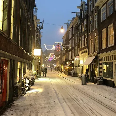 Nine Streets 3*