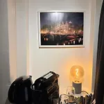 Nine Streets Bed & Breakfast