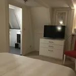 Nine Streets Bed & Breakfast
